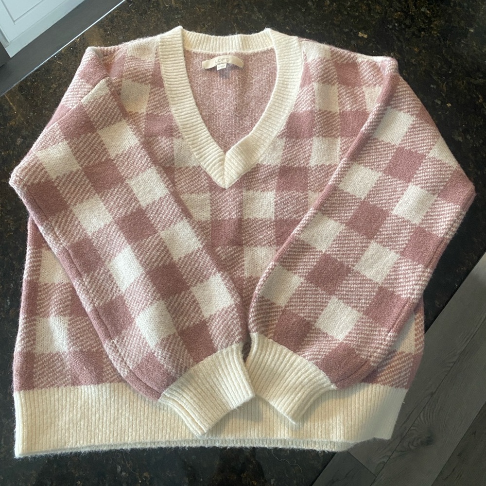 LOFT Pink and Cream Checkered V-Neck Sweater